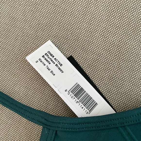 Oner active effortless strappy bralette - Picture 2 of 3